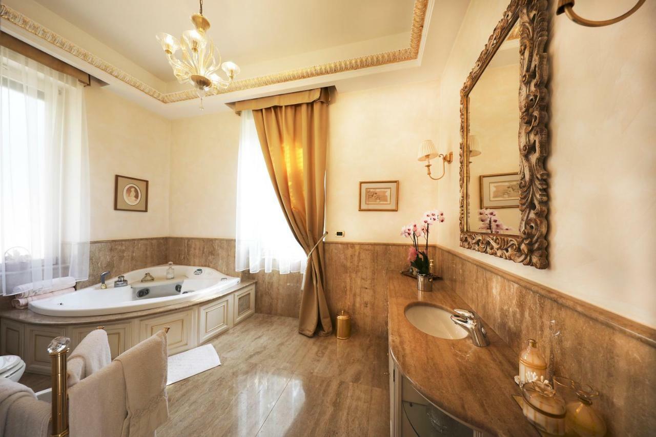 Villa Castiglioni Luxury Apartment Лальйо Екстер'єр фото