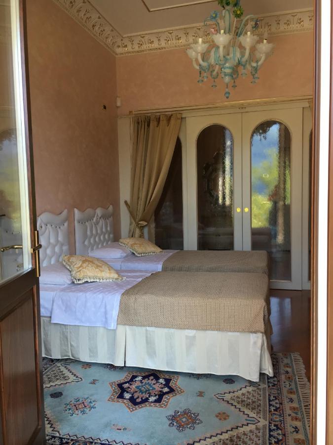 Villa Castiglioni Luxury Apartment Лальйо Номер фото
